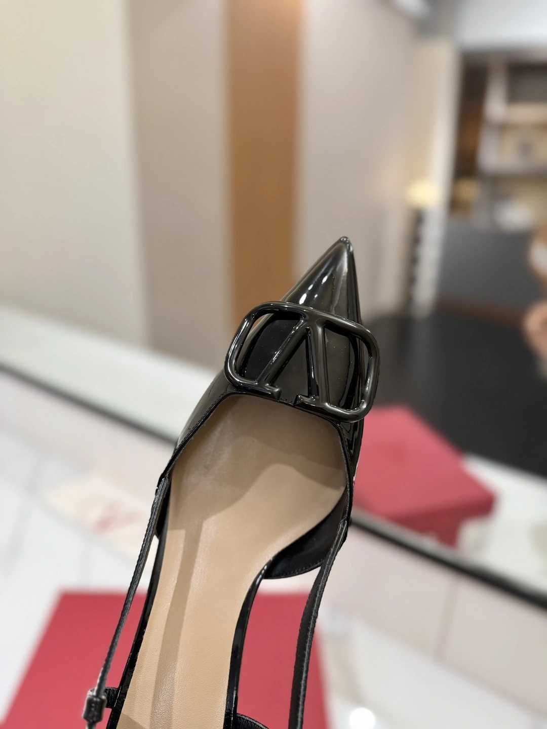 COCO-- V1859ti9o 3W2S0Q70TMK0NO Heel height：4.5CM goatskin item:E-X138C3020